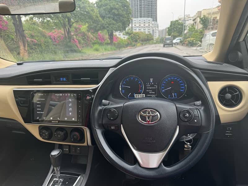 Toyota Corolla Altis 1.6 9