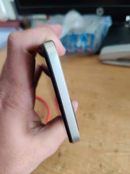 OnePlus Nord N20SE 8+4/128 4