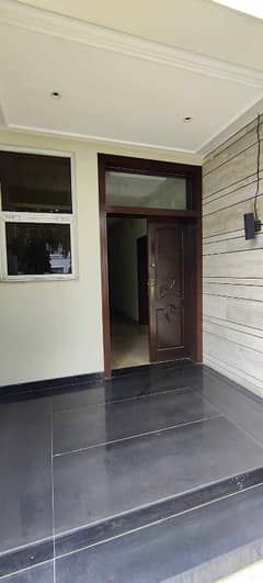 PHASE 3 BLOCK X PRIME LOCATION NEAR Y BLOCK 700 LAC HOUSE GOOD CONDITION