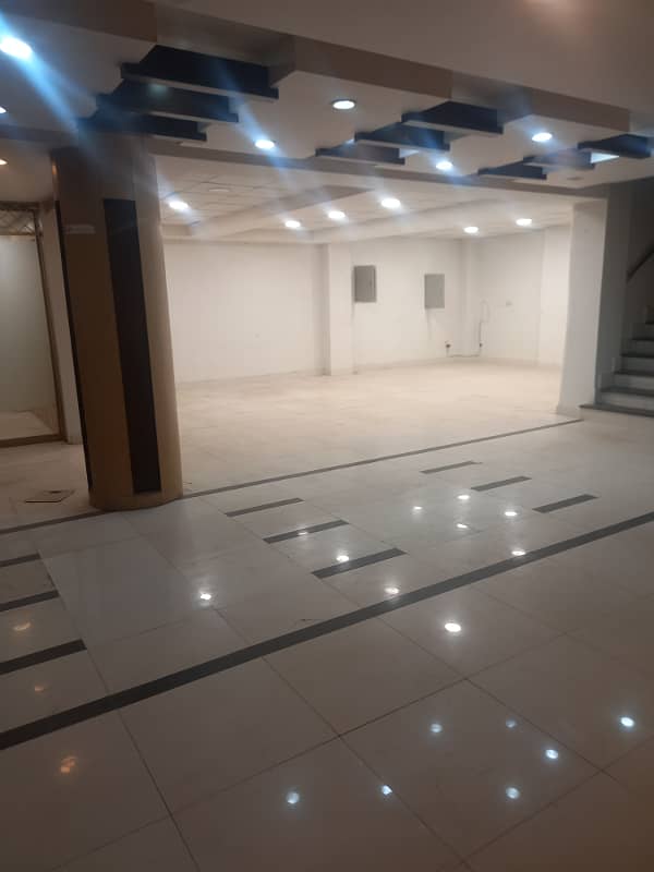 Blue area office 6000 square feet jinnah avenue for Rent 2