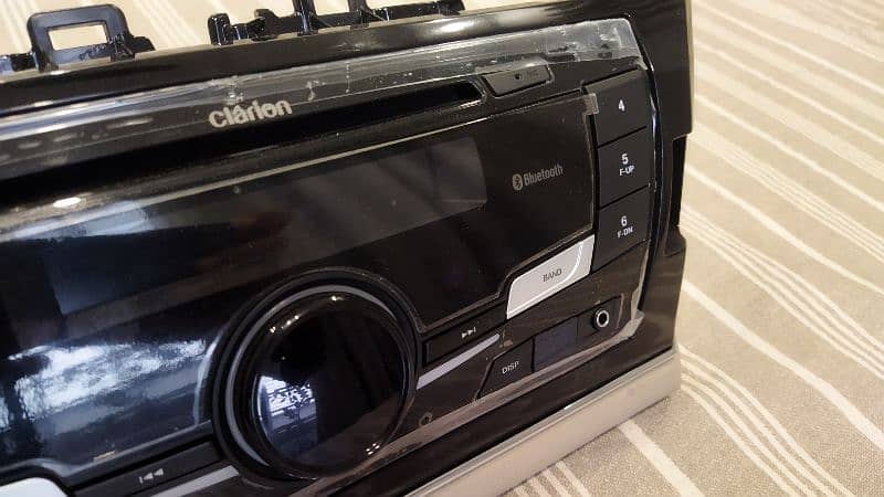 Corolla GLi Genuine Clarion stereo Set 4