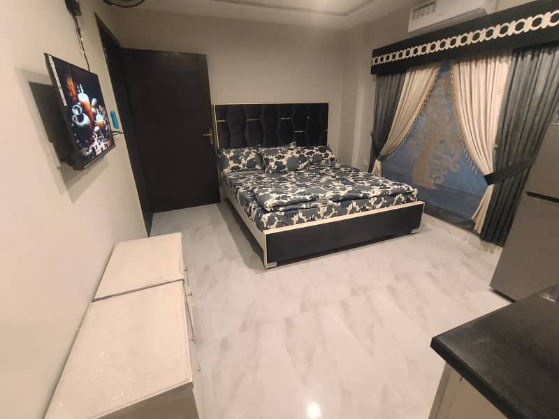 Brand New Studio Furnished Apartment For Rent In Sector E Bahria Town Lahore 3