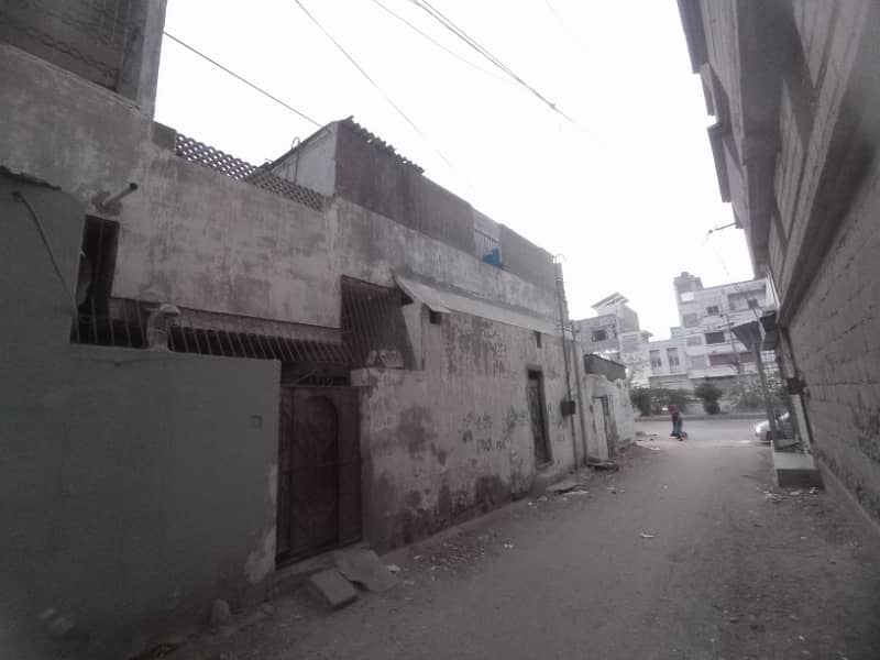 128 Yards House, DeMolish, 150 Feet Road, Corner, Sector 5E, North Karachi 1
