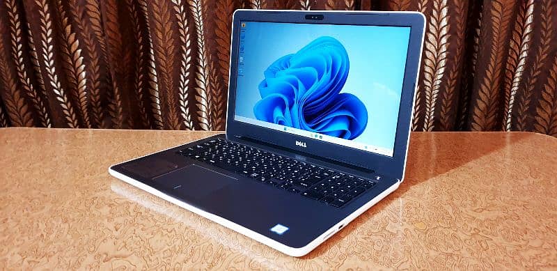 Laptop DELL i7, 7th Gen | Touchscreen | Face Login 15