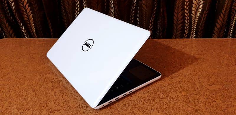 Laptop DELL i7, 7th Gen | Touchscreen | Face Login 17
