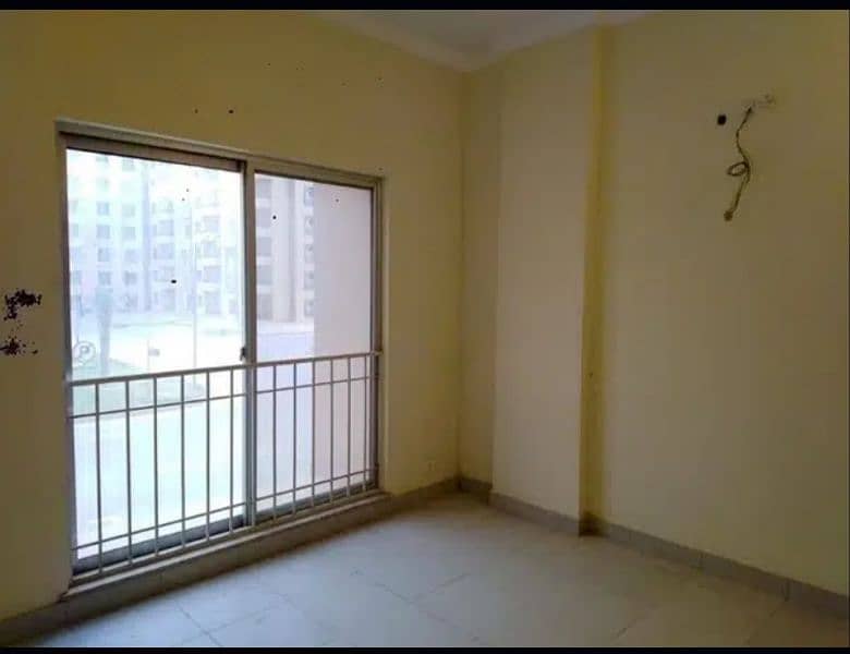 2 BED APARTMENT FOR SALE IN BAHRIA TOWN KARACHI 15