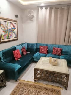 1 BED BRAND NEW FULL FURNISHED FULL LUXURY IDEAL EXCELLENT FLAT FOR RENT IN BAHRIA TOWN LAHORE 0