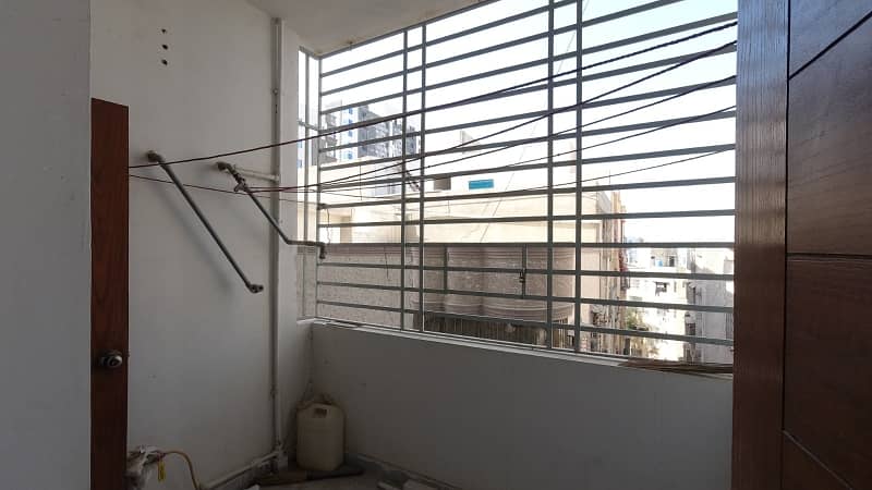 Flat Of 1250 Square Feet Is Available For Sale In North Nazimabad - Block N, Karachi 4