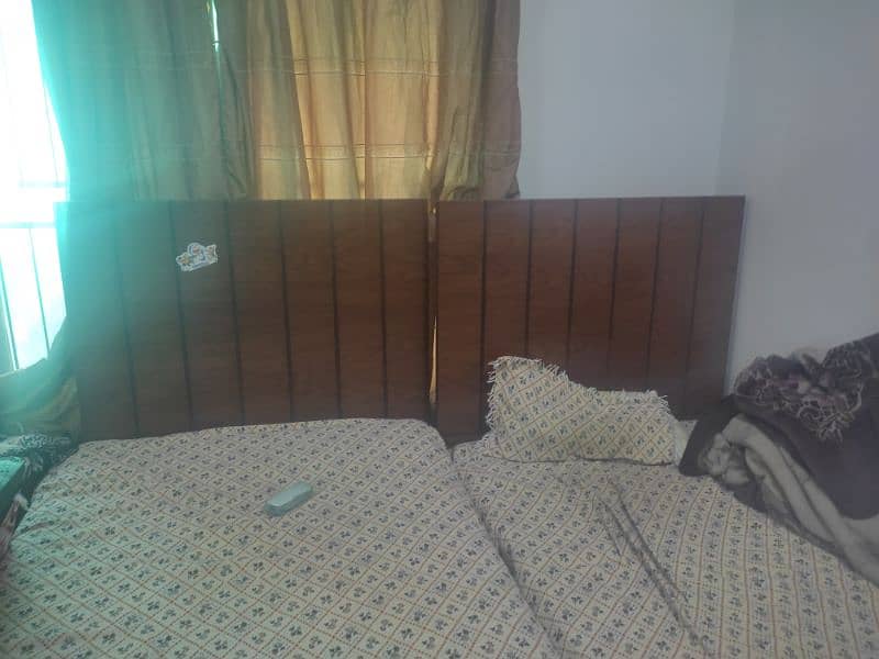 Two single beds for sale 0