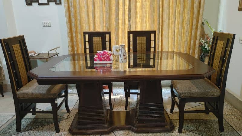 dining table with 6 chairs ,newly polished, 8/10 condition 3