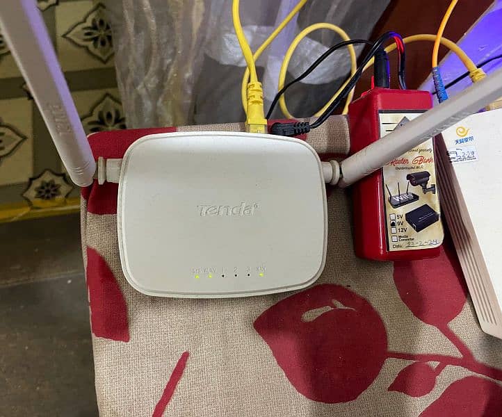 TP Link Router for sale 1