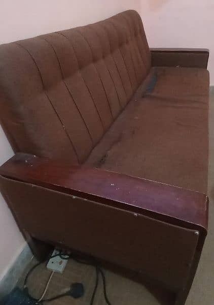 5 Seater Wooden Sofa set (used) 1