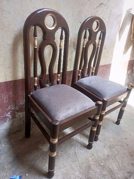 dining chairs good condition 10/9 like new 2