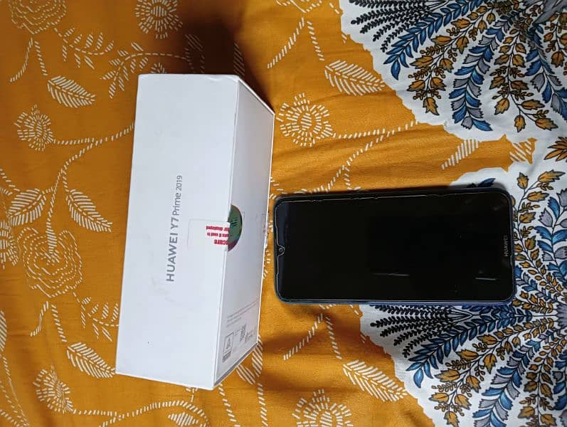 Huawei Y7 Prime 2019 for Sale in 10/10 Condition 5