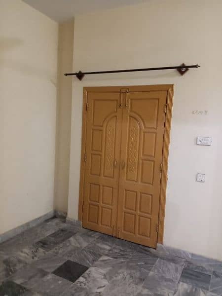 Portion available for rent in Gulraiz ph 2 near gate 3 1