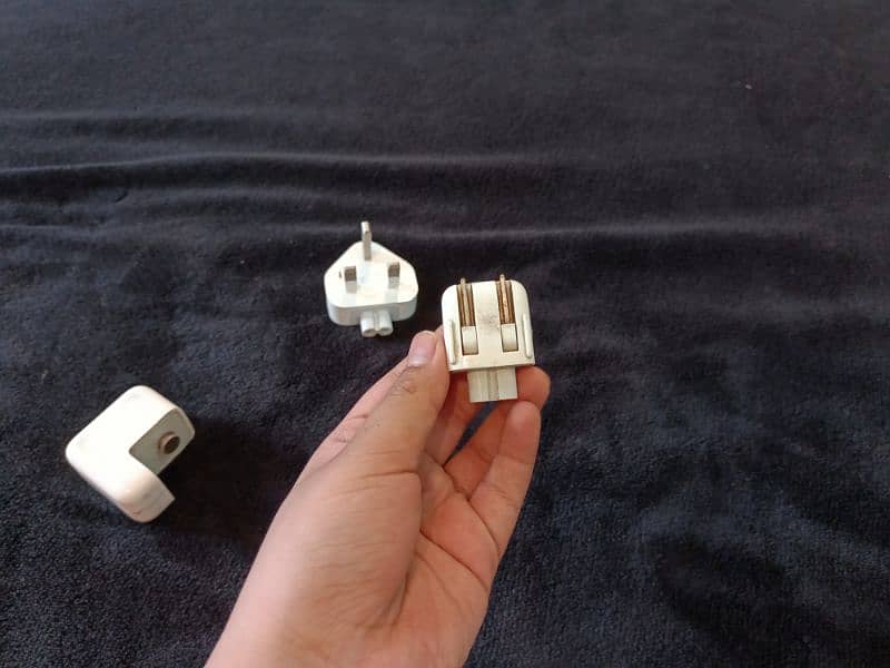 Apple 12W USB Power Adapter with new three plug 2