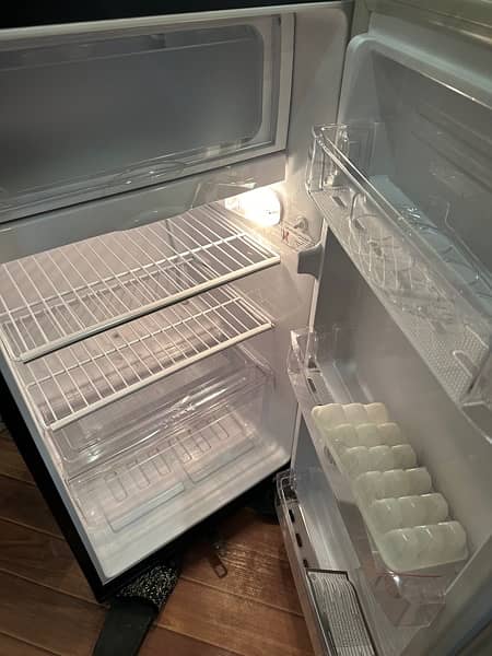 PEL Life Pro Refrigerator brand new room refrigerator 4
