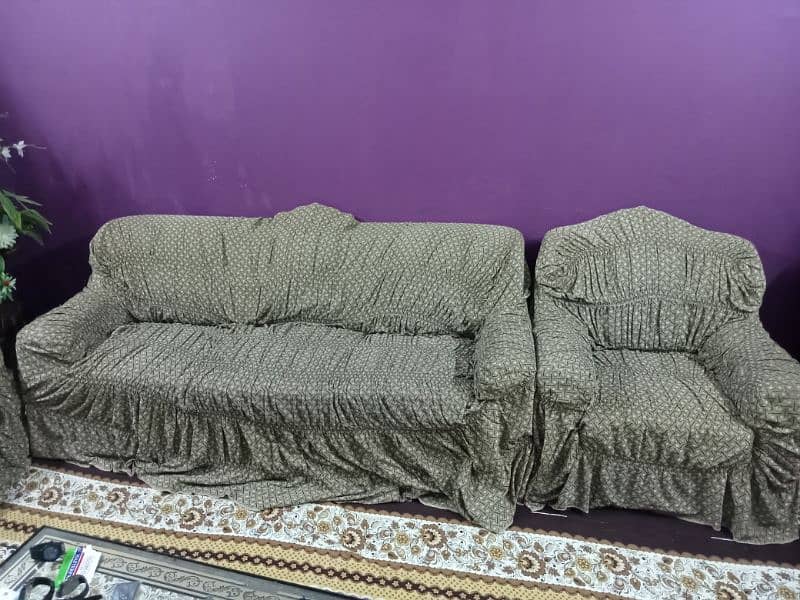 Elephant 5 seater sofa set with center table 1