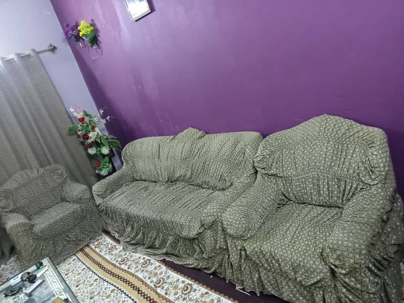 Elephant 5 seater sofa set with center table 2