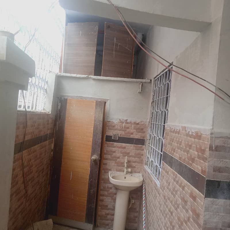 House For Rent New Condition 20 Rent 3 Room 2 Bathroom Sector 5 c/3 2