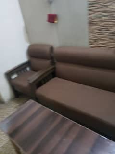sofa set urgent sale only 6month used pure wood