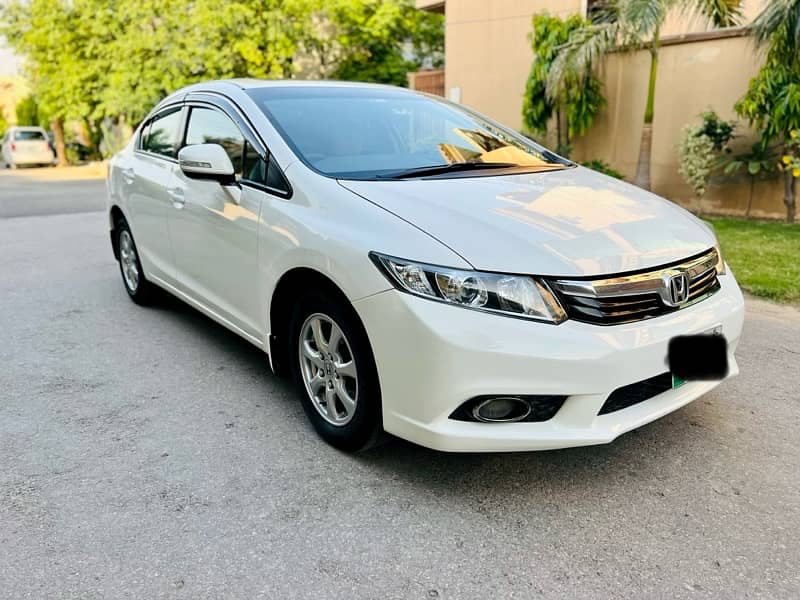 HONDA CIVIC ORIEL PROSMATIC 2015 Model immaculate condition 1