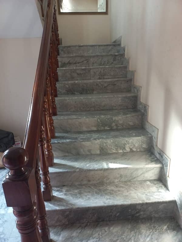 2 Kanal Used Owner Build Bungalow For Sale In Wapda Town Lahore 10