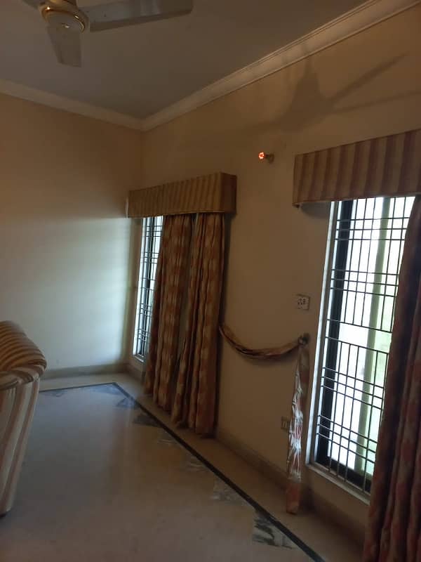 2 Kanal Used Owner Build Bungalow For Sale In Wapda Town Lahore 18