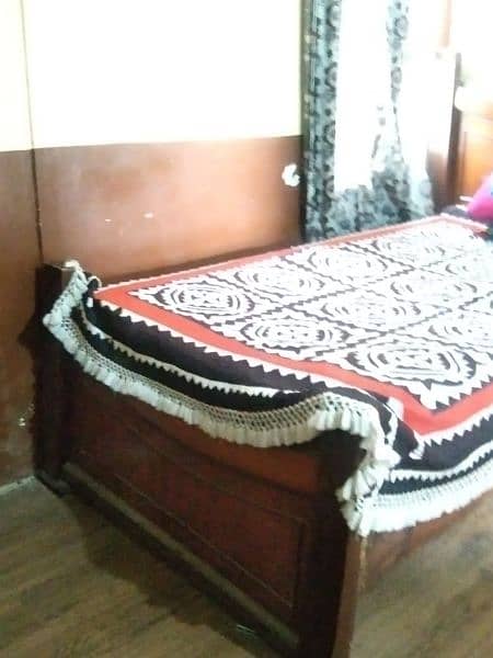 Single bed 4