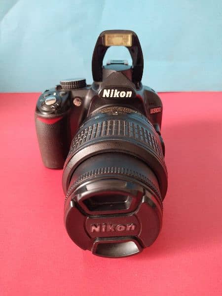 Nikon D3100 DSLR 0