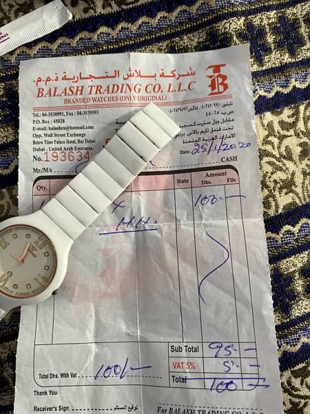 Spectrum watch pure white without any scratch real white stone urgent 7
