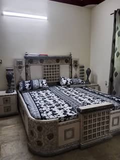 complete bed set with mattress &side lamp