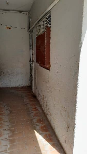 Flat Ground Floor 3 side corner fully ventilated Johar near Baloch Saj 6