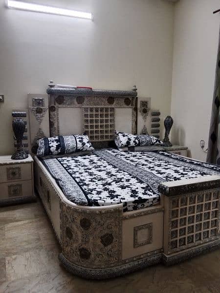 bedroom set with mattress & side lamp 4