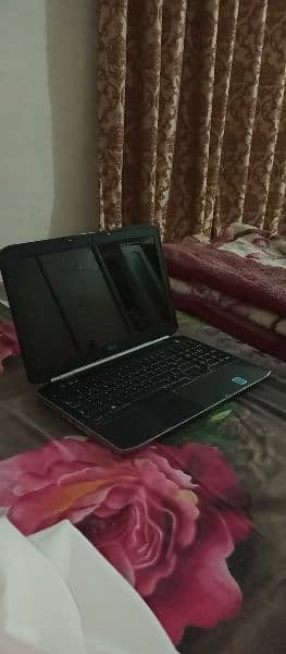Dell Latitude E5520 i7 2nd Gen - Laptops - 1086221511