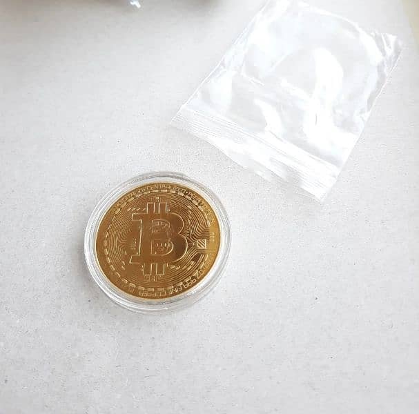 Btc gold plated metal coin 4