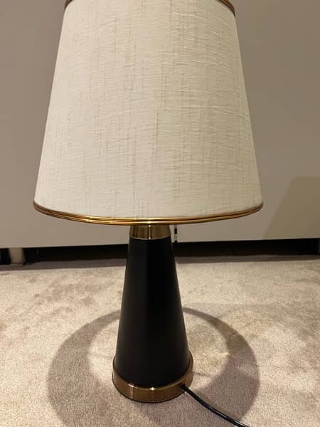 Offwhite Side table Lamps 0