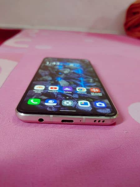 LG V60 thinQ 5G, PTA Approved, Fresh Condition 2