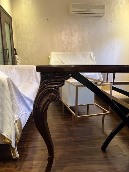 Luxury carved Console in High Gloss 4