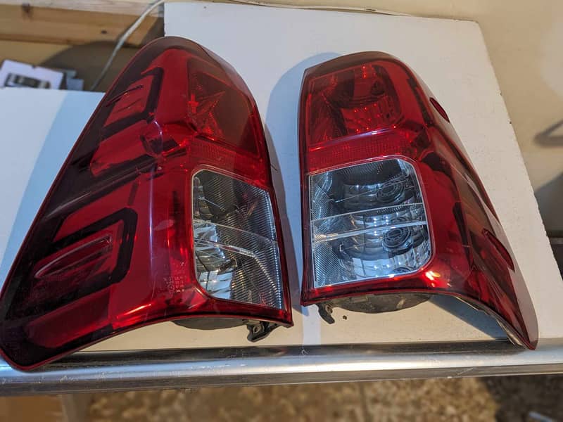 Original Toyota Revo 2020 2021 Hilux Back Tail Lamp 1