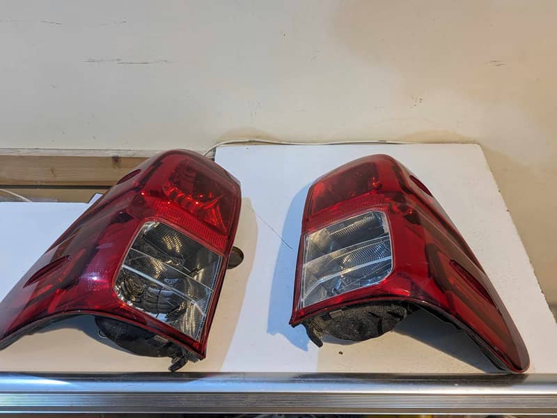 Original Toyota Revo 2020 2021 Hilux Back Tail Lamp 2