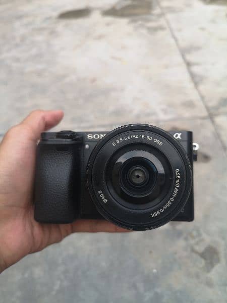 Sony a6000 Mirrorless Camera (Excellent Condition ) 2