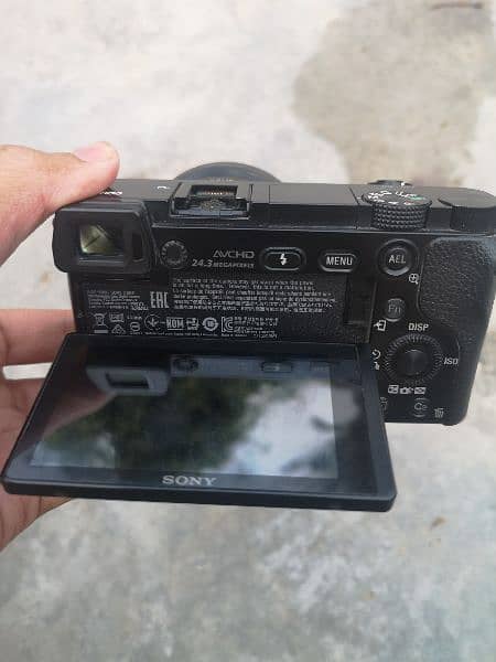 Sony a6000 Mirrorless Camera (Excellent Condition ) 4