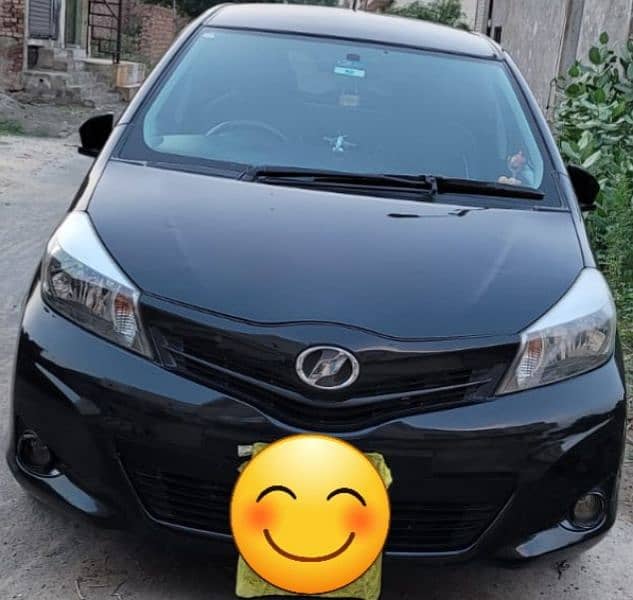 aslaam o alikum i m selling my toyota vitz its urgent sale car my own 7