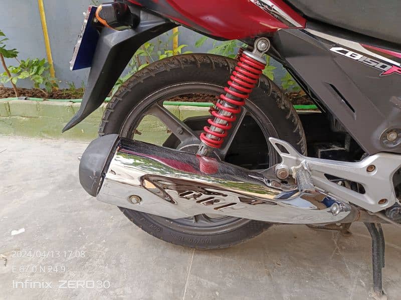 Honda CB-150cc. First owner bike seld engine 3