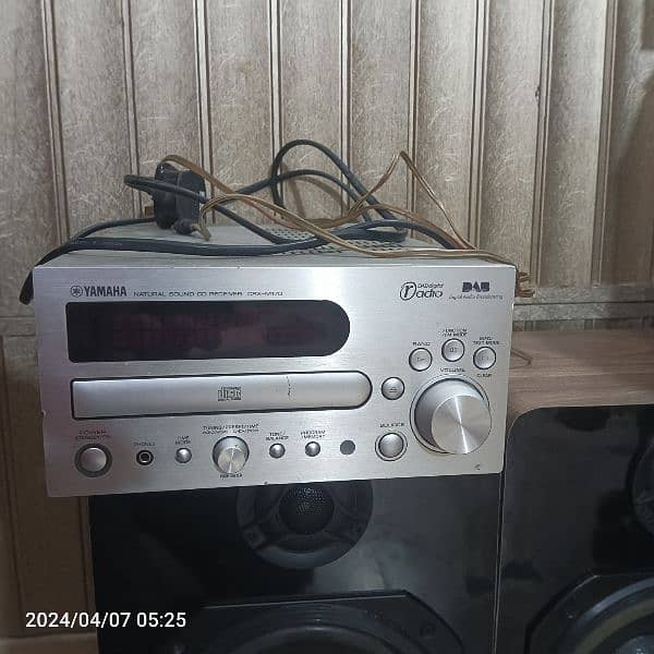 Yamaha CRX-M170 Japanese Amplifer/Sound Reveiver with 8" Speaker Pair 2