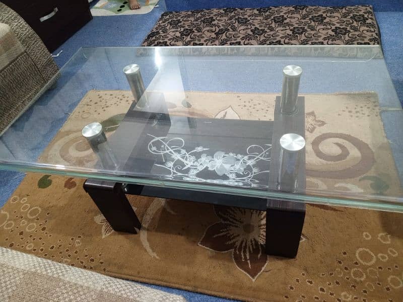 curved thin glass center table 2