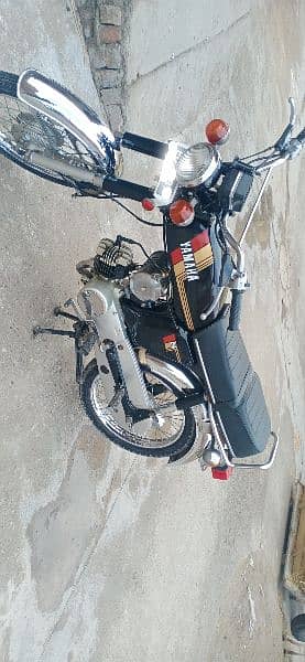 yamaha 80cc totaly janian condition call or whatsapp no 03415155214 1
