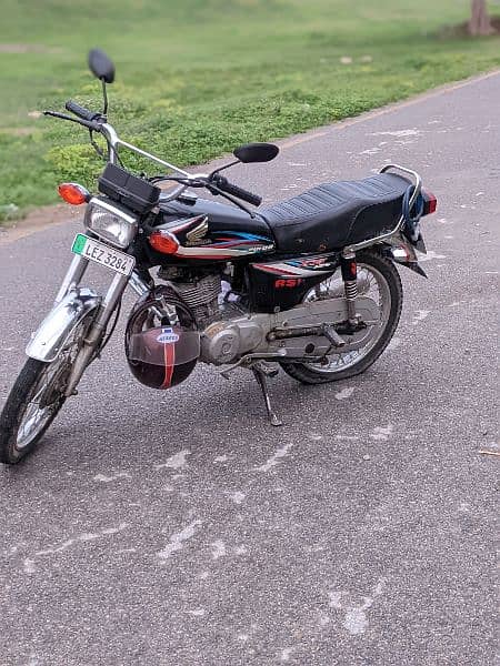 Honda 125 Motorbike for sale 2014 Model lush cond 11