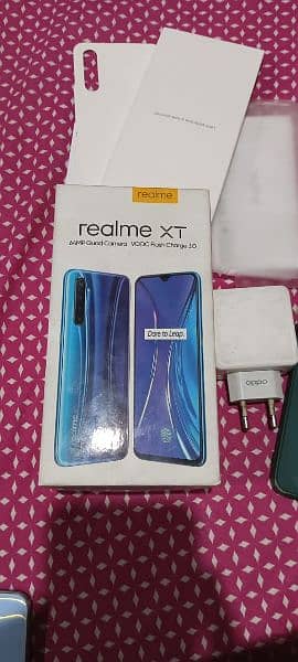 realme XT 8/128 gaming phone 4